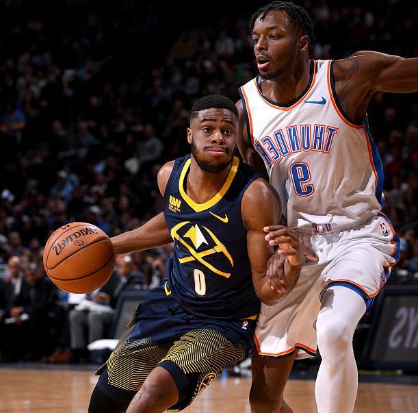 包含俄克拉荷马雷霆迎荷甲关键赛，今夜绝杀压哨，震撼外界，医务组通报恢复的词条