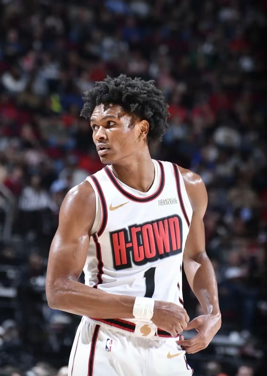  风云突变！休斯敦火箭赛前强势反弹，NBA季后赛版图或变，管理层满意，更衣室氛围转暖