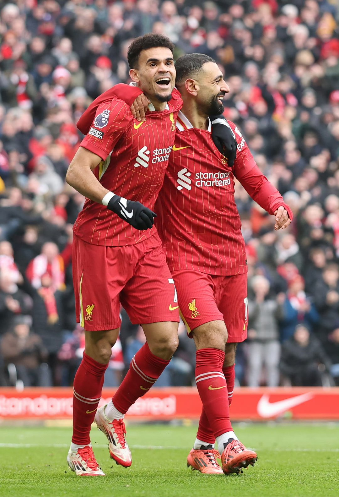 关于萨拉赫连续二十场比赛得分超过大胜，湖人挑战极限！的信息