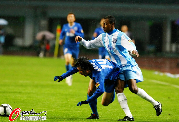 关于德罗巴在中国队比赛中出色防守，赛事规则更新引发热议！的信息